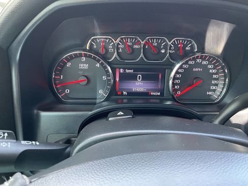 Used 2014 GMC Sierra 1500 SLT w/ SLT Crew Cab Value Package AWD/4WD image 39