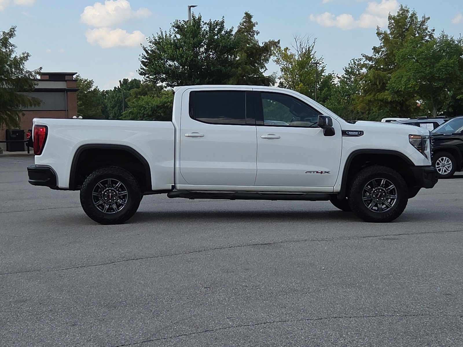 Used 2024 GMC Sierra 1500 AT4X AWD/4WD image 6