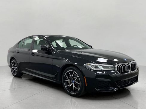 Used 2023 BMW 530e xDrive w/ Executive Package AWD/4WD image 1