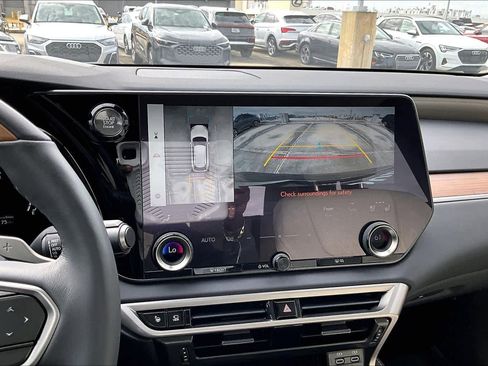 Used 2024 Lexus RX 350 Luxury w/ Convenience Package image 28