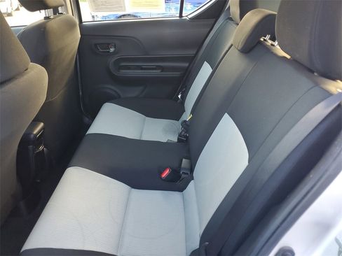 Used 2015 Toyota Prius C Four image 15