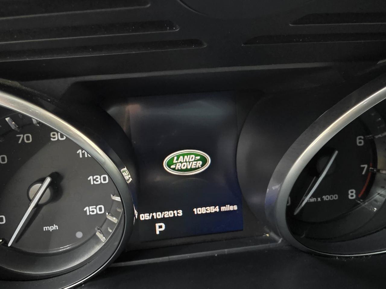 Used 2015 Land Rover Range Rover Sport HSE AWD/4WD image 32