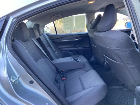 Used 2025 Toyota Camry LE image 13