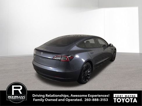 Used 2022 Tesla Model 3 Performance image 6