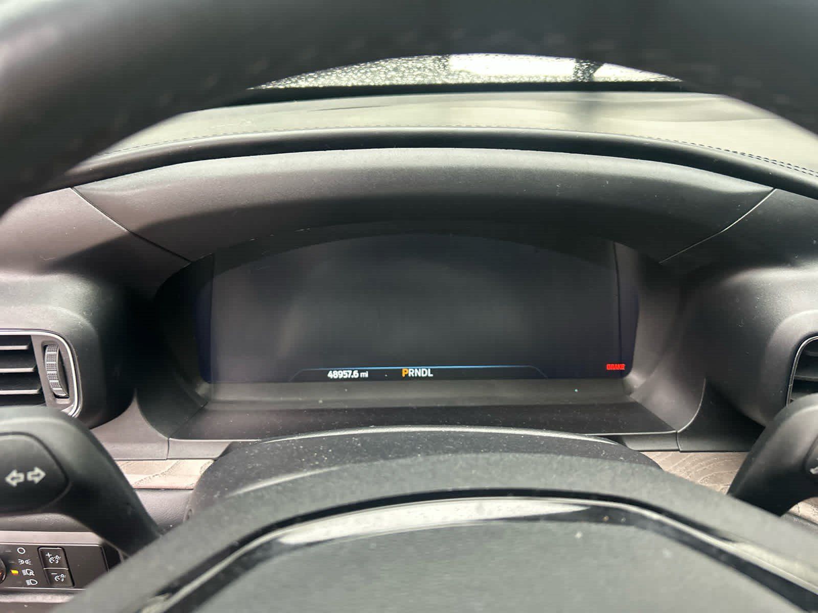 Used 2023 Ford Explorer Platinum w/ Technology Package AWD/4WD image 9