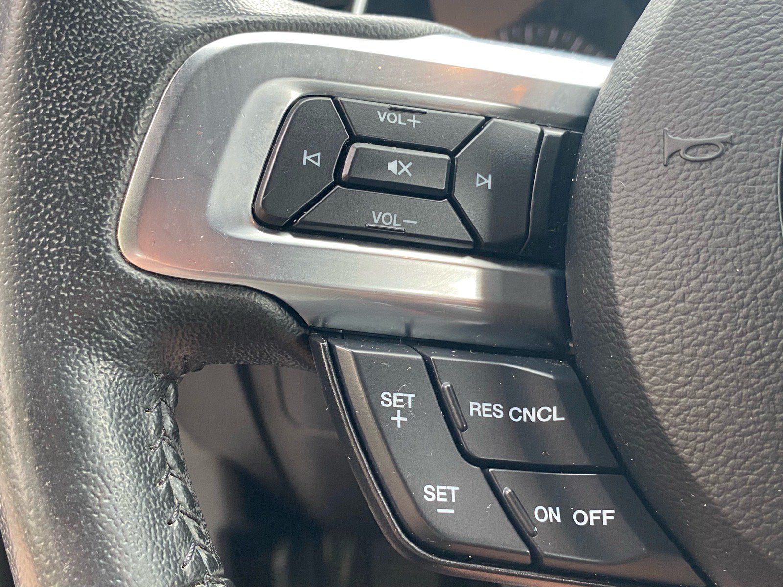 Certified 2022 Ford Mustang Coupe RWD image 12