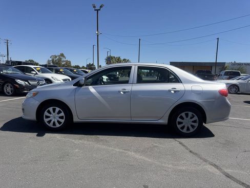 Used 2010 Toyota Corolla LE FWD image 6