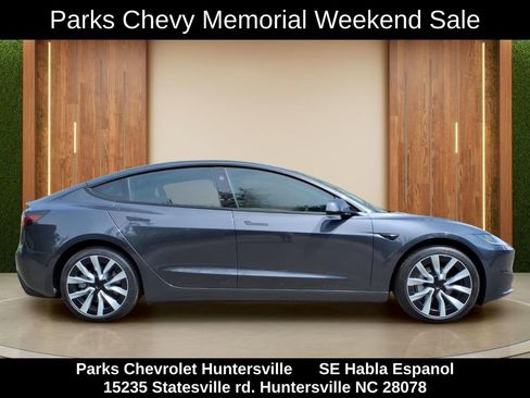 Used 2025 Tesla Model 3 Long Range RWD image 35