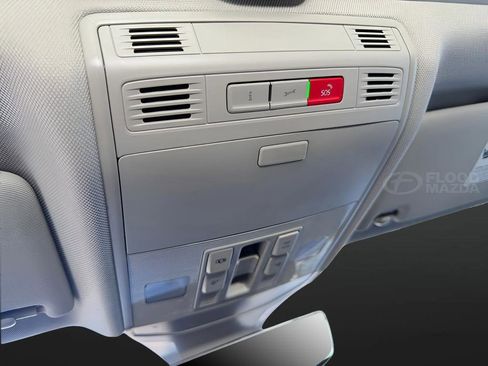 Used 2023 Volkswagen Jetta SE image 18