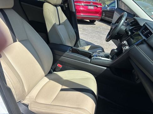 Used 2017 Honda Civic Touring image 16