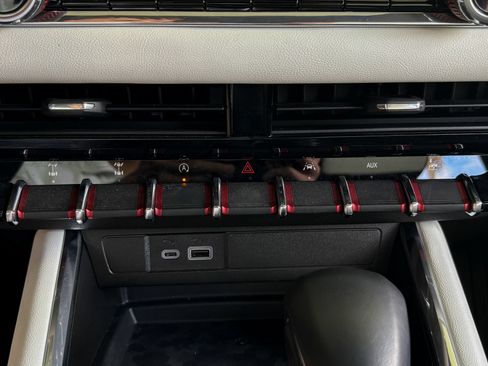 Used 2026 GMC Canyon AT4X w/ AT4X AEV Edition AWD/4WD image 36