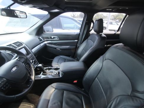 Used 2019 Ford Explorer Sport w/ Equipment Group 401A AWD/4WD image 13
