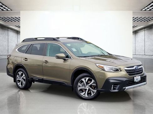 Used 2022 Subaru Outback Limited AWD/4WD image 2
