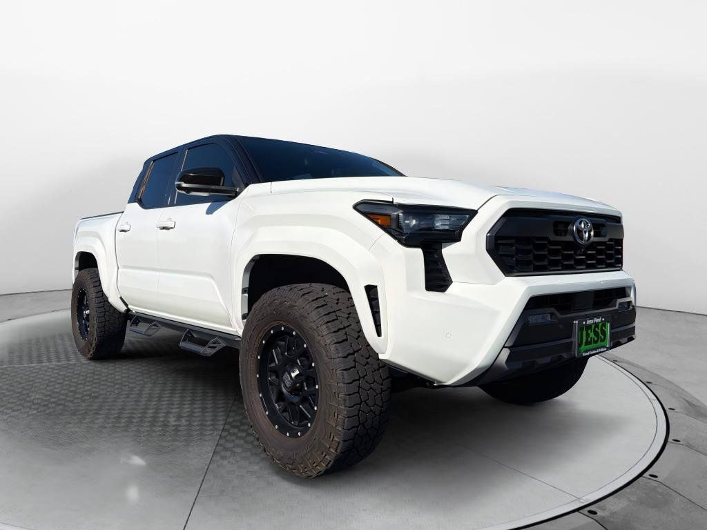 Used 2024 Toyota Tacoma TRD Sport w/ TRD Sport Premium Package AWD/4WD image 3