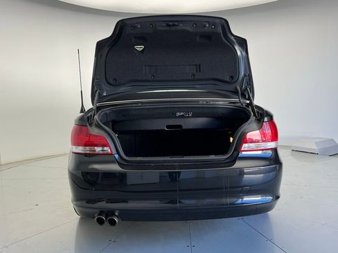 Used 2010 BMW 128i Convertible image 9