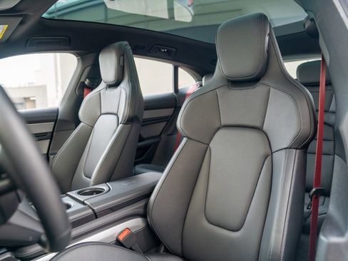 Used 2025 Porsche Taycan 4S image 5