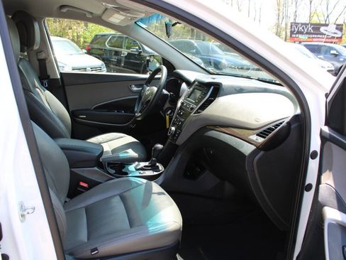 Used 2018 Hyundai Santa Fe Sport AWD/4WD image 29
