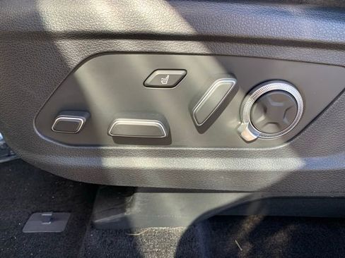 Used 2023 Hyundai Palisade Calligraphy image 17