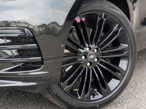 New 2026 Land Rover Range Rover Velar Dynamic SE image 9