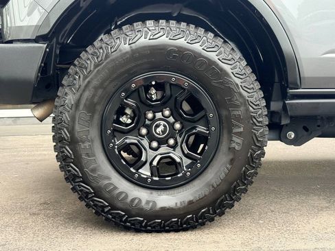 Used 2023 Ford Bronco Wildtrak AWD/4WD image 12