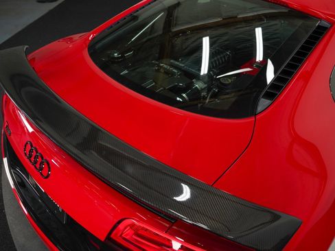 Used 2014 Audi R8 V10 image 25