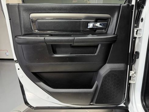 Used 2018 RAM 2500 Big Horn w/ Sport Appearance Group AWD/4WD image 16