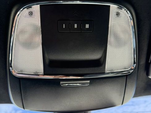 Used 2020 Dodge Charger Scat Pack image 30