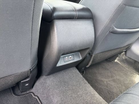 Used 2025 Nissan Altima 2.5 SV FWD image 19