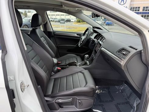 Used 2019 Volkswagen Golf Alltrack SEL image 46