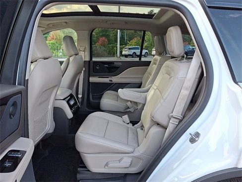 Certified 2024 Lincoln Aviator Reserve w/ Elements Package Plus image 12