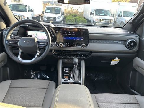 Used 2024 Chevrolet Colorado ZR2 w/ ZR2 Bison Edition image 15