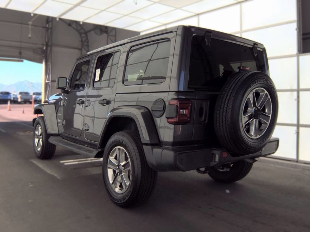 Used 2022 Jeep Wrangler Unlimited Sahara w/ LED Lighting Group AWD/4WD image 8