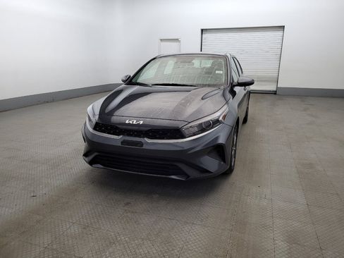 Used 2023 Kia Forte LXS w/ LXS Technology Package FWD image 15