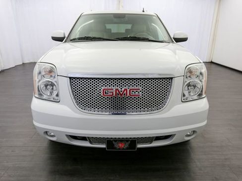 Used 2011 GMC Yukon XL Denali AWD/4WD image 14