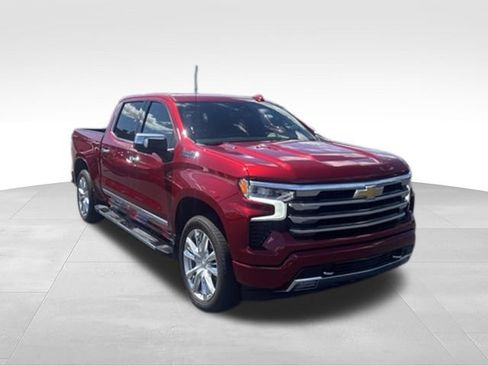 Certified 2025 Chevrolet Silverado 1500 High Country AWD/4WD image 6