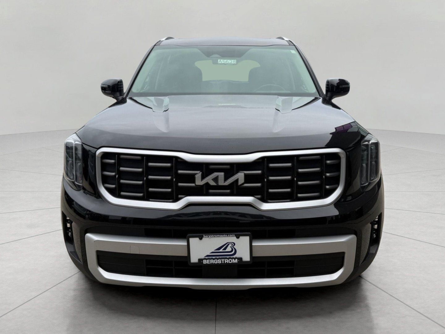 Used 2025 Kia Telluride S AWD/4WD image 4