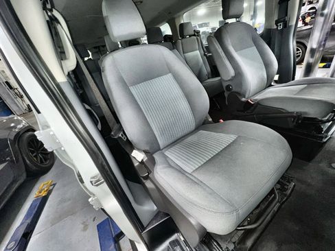 Used 2019 Ford Transit 350 XLT image 26