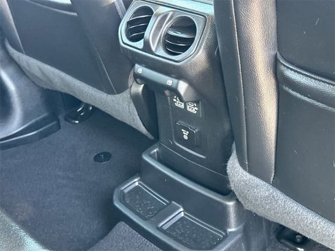 Used 2021 Jeep Wrangler Unlimited Sahara image 17