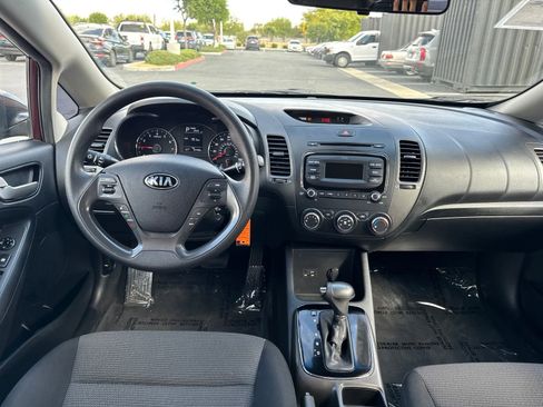 Certified 2017 Kia Forte LX FWD image 18