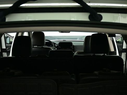 Used 2024 Nissan Pathfinder SL image 40