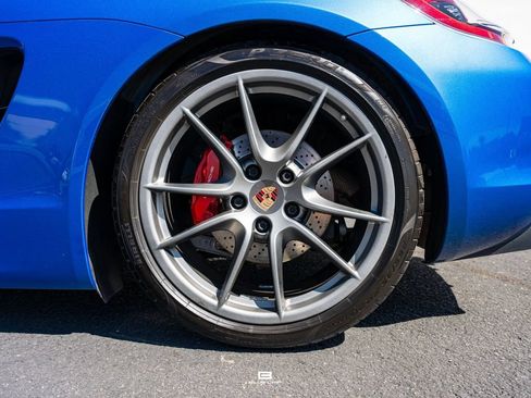 Used 2016 Porsche Boxster Spyder RWD image 10