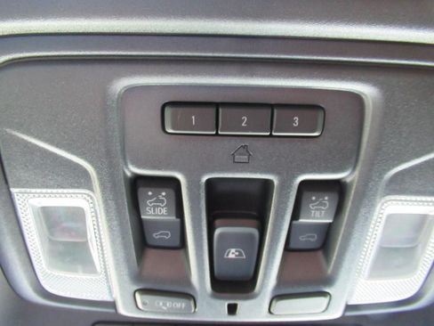 Used 2024 GMC Sierra 3500 Denali Ultimate AWD/4WD image 32