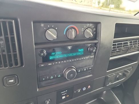 Used 2020 GMC Savana 2500 w/ Driver Convenience Package image 27