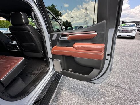 Certified 2025 GMC Sierra 1500 Denali Ultimate AWD/4WD image 18