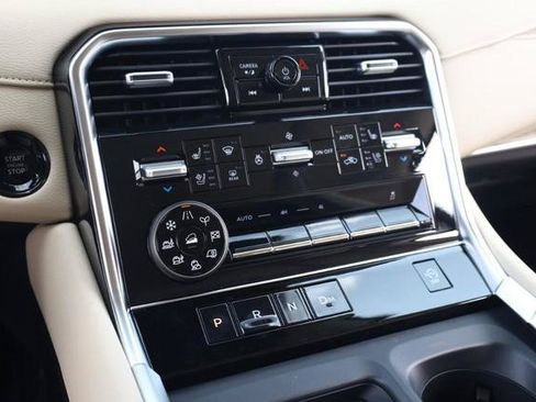 New 2026 Nissan Armada Platinum w/ Accent Package AWD/4WD image 15