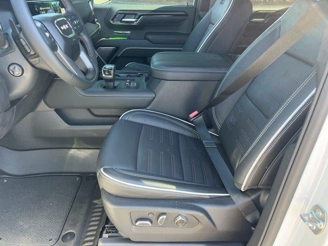 New 2026 GMC Sierra 1500 AT4X AWD/4WD image 9