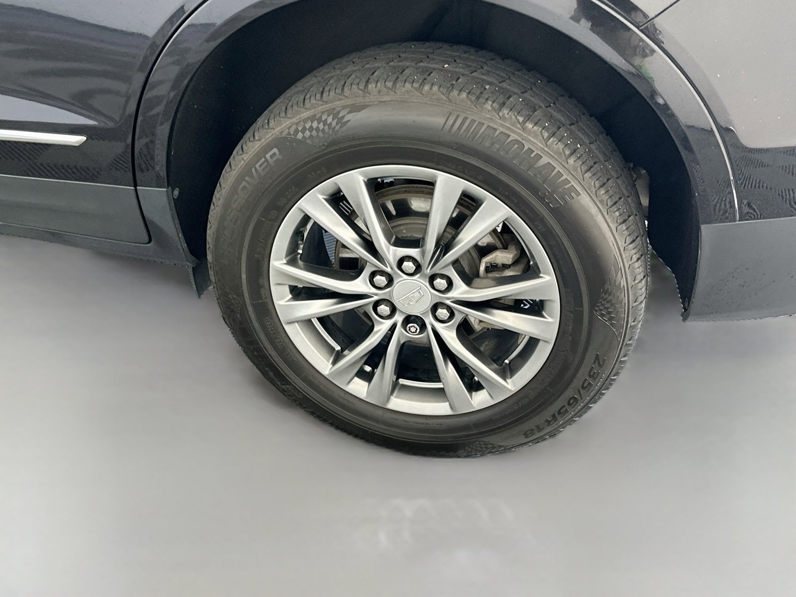 Used 2021 Cadillac XT5 Premium Luxury w/ LPO, Floor Liner Package FWD image 31