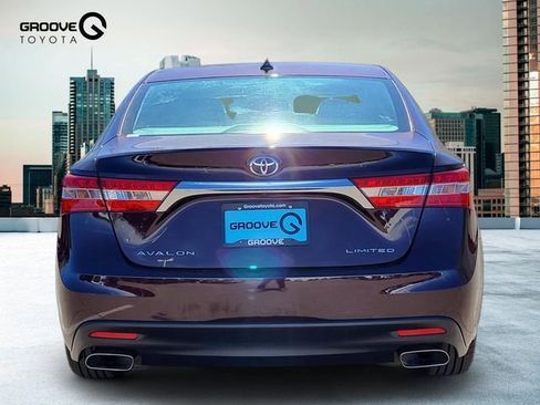 Used 2013 Toyota Avalon Limited w/ Technology Pkg image 5