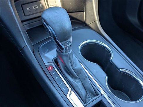 Used 2022 Chevrolet Equinox LT image 12