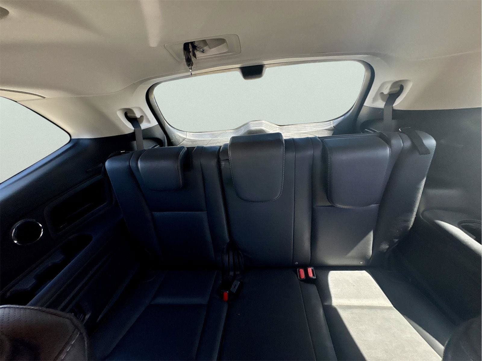 Used 2023 Subaru Ascent Touring AWD/4WD image 14